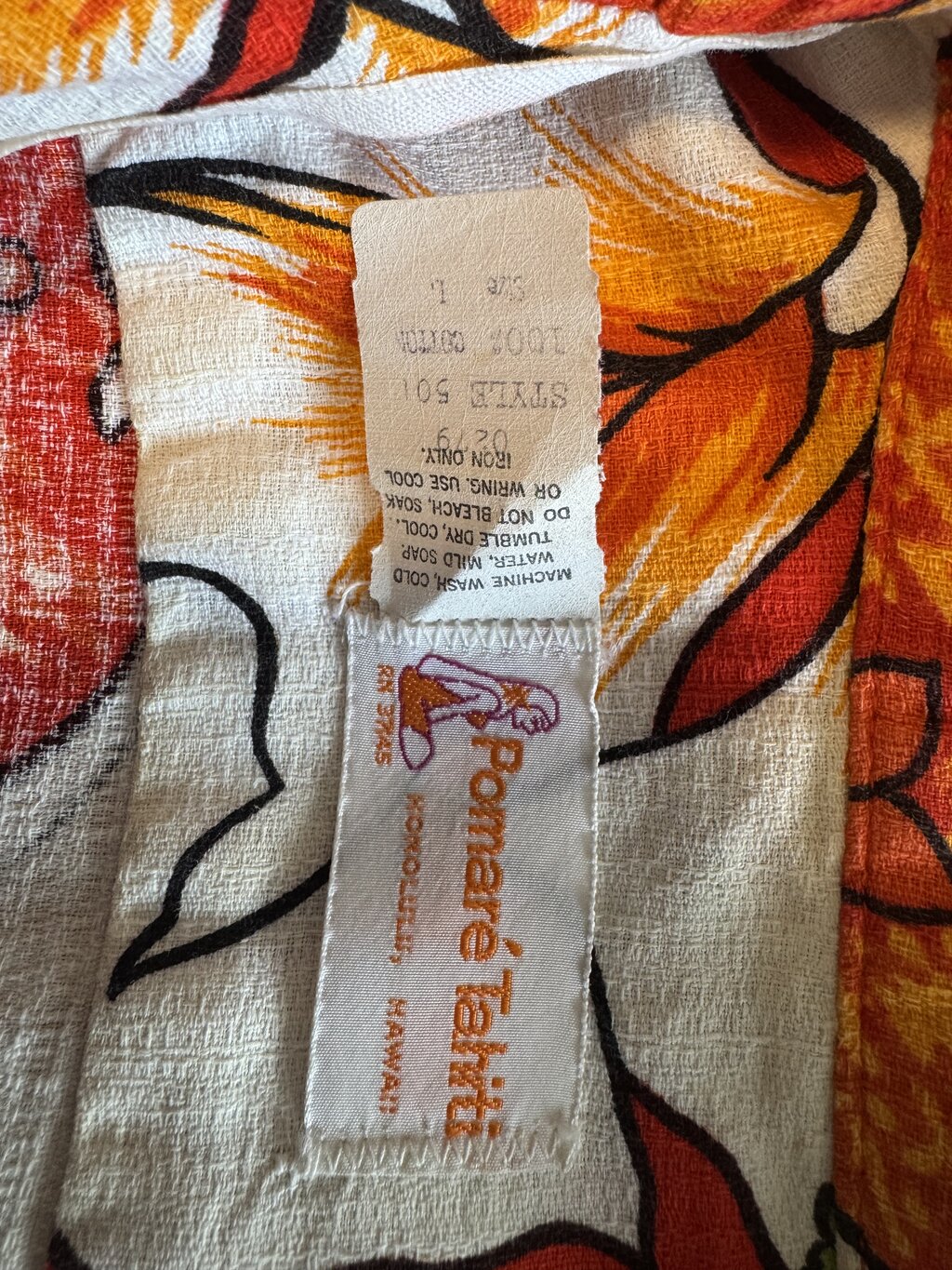 1960s Pomare Tahiti Hibiscus Shirt – Red & White Barkcloth Cotton (L)