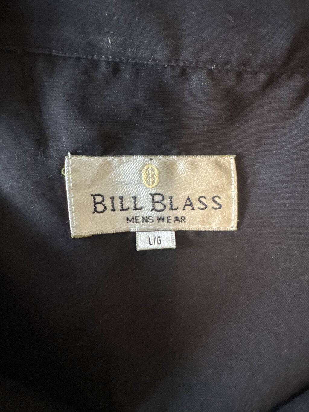 1990s–2000s-Modern-Era Bill Blass Anthurium Shirt – Black with Pale Yellow Floral (L)