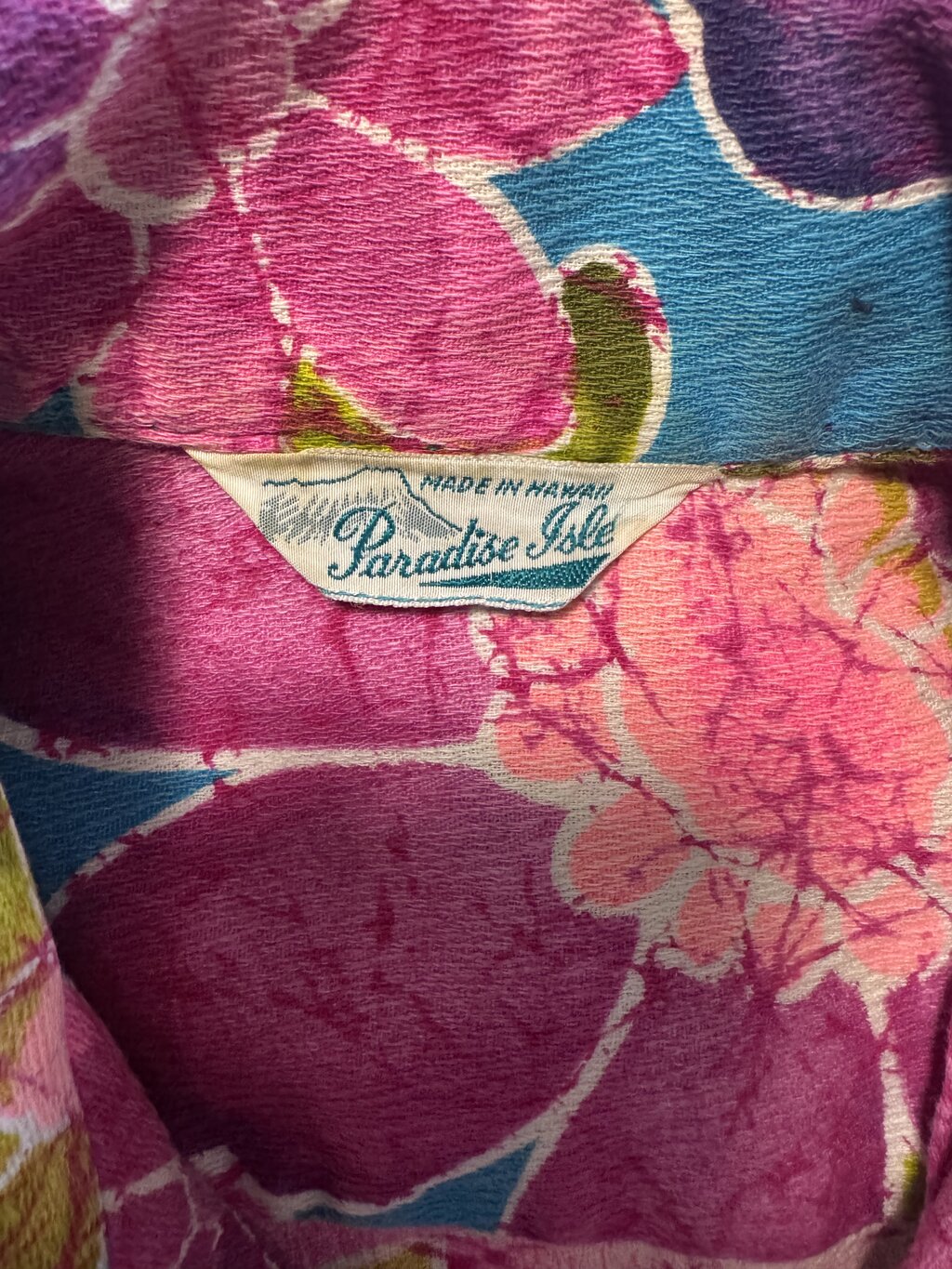 1960s Paradise Isle Batik Floral Shirt – Magenta & Chartreuse on Ocean Blue (L)