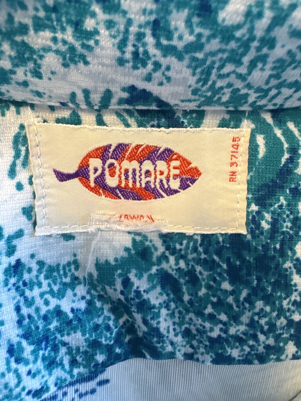 1970s Pomare V Navy Tiki Scenic Shirt – Heavy Cotton Barkcloth with Canoes & Mountains (L)