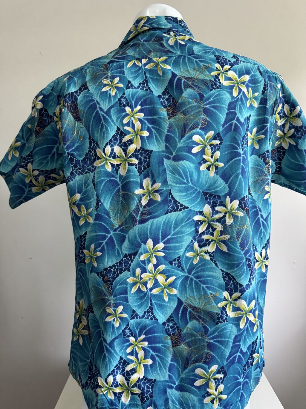 1970s - Island Casuals Plumeria & Taro Leaf Barkcloth Shirt – Waikīkī Label