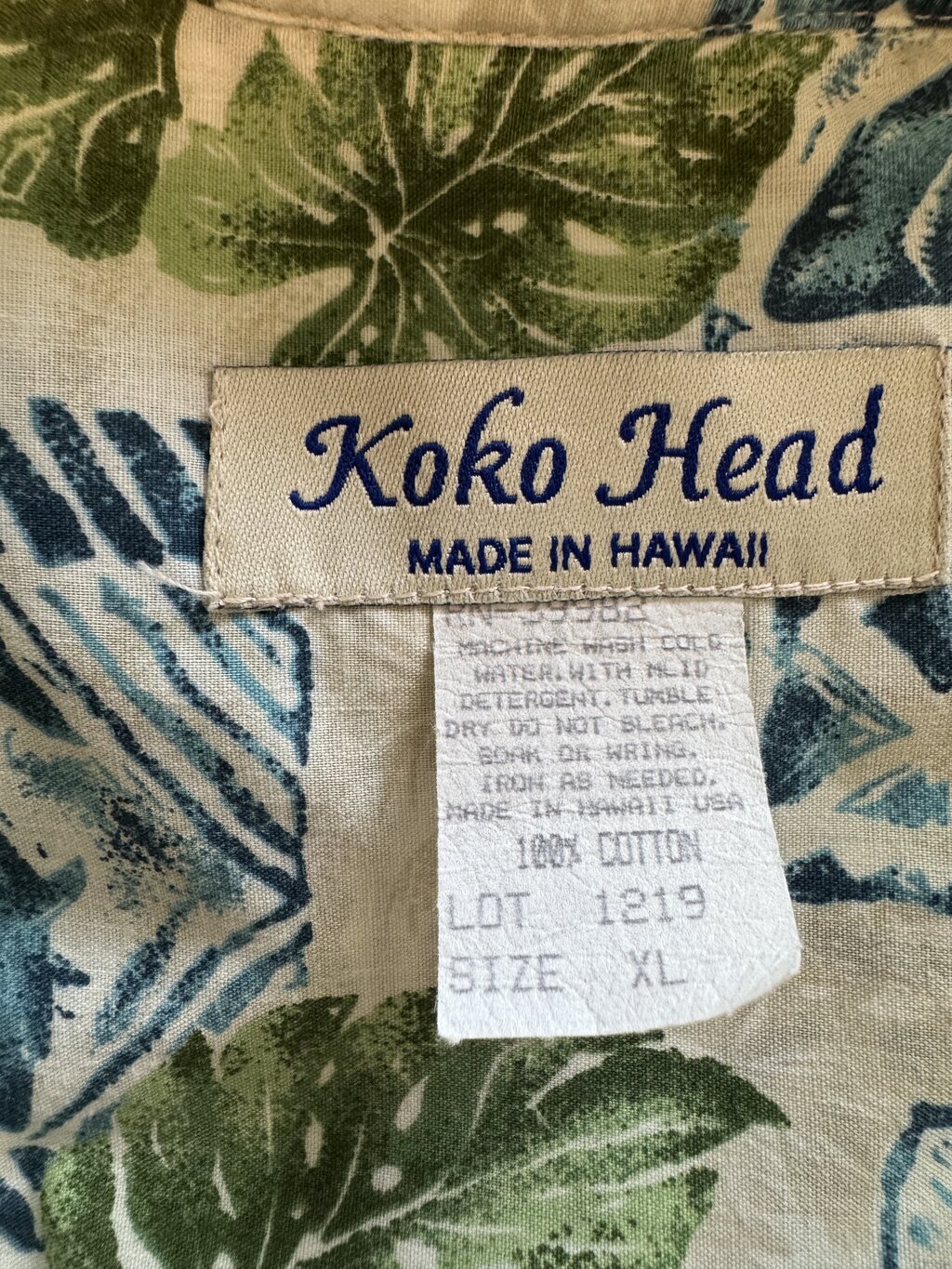 1990s - Koko Head Marine Tile Shirt – Made in Hawaii, XL
