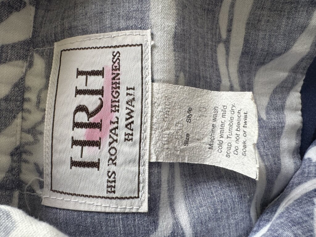 90s HRH Block Print Shirt – Indigo & White Tapa Motif with Coconut Buttons (L)