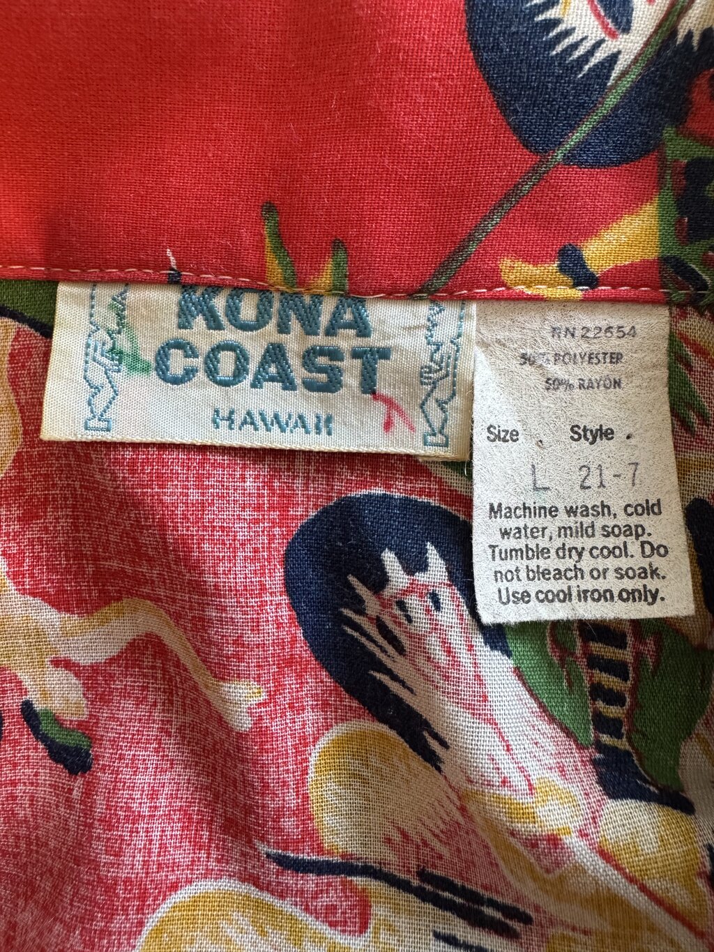 Late 1960s - Vintage Kona Coast Red Polynesian Scenic Shirt – 50/50 Rayon-Poly Blend (L)