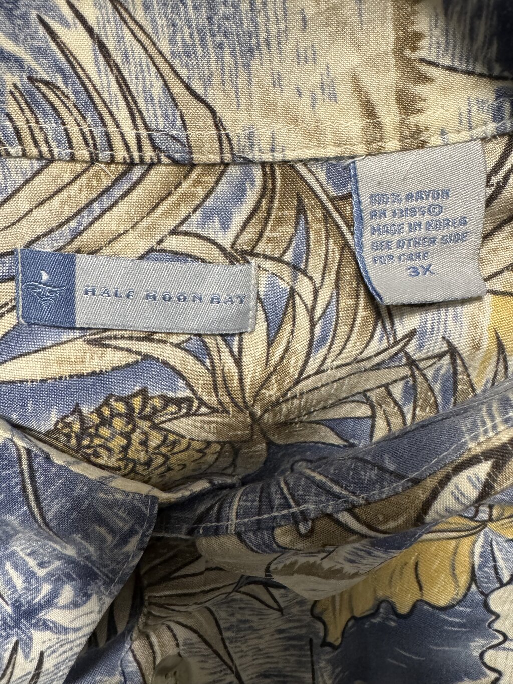 1990s Half Moon Bay Tropical Scenic Print Shirt – Blue, Yellow & Taupe (3XL)