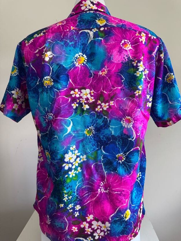 Island Togs 60s-70s Barkcloth Aloha Shirt – Magenta Bloom Explosion, Made in USA