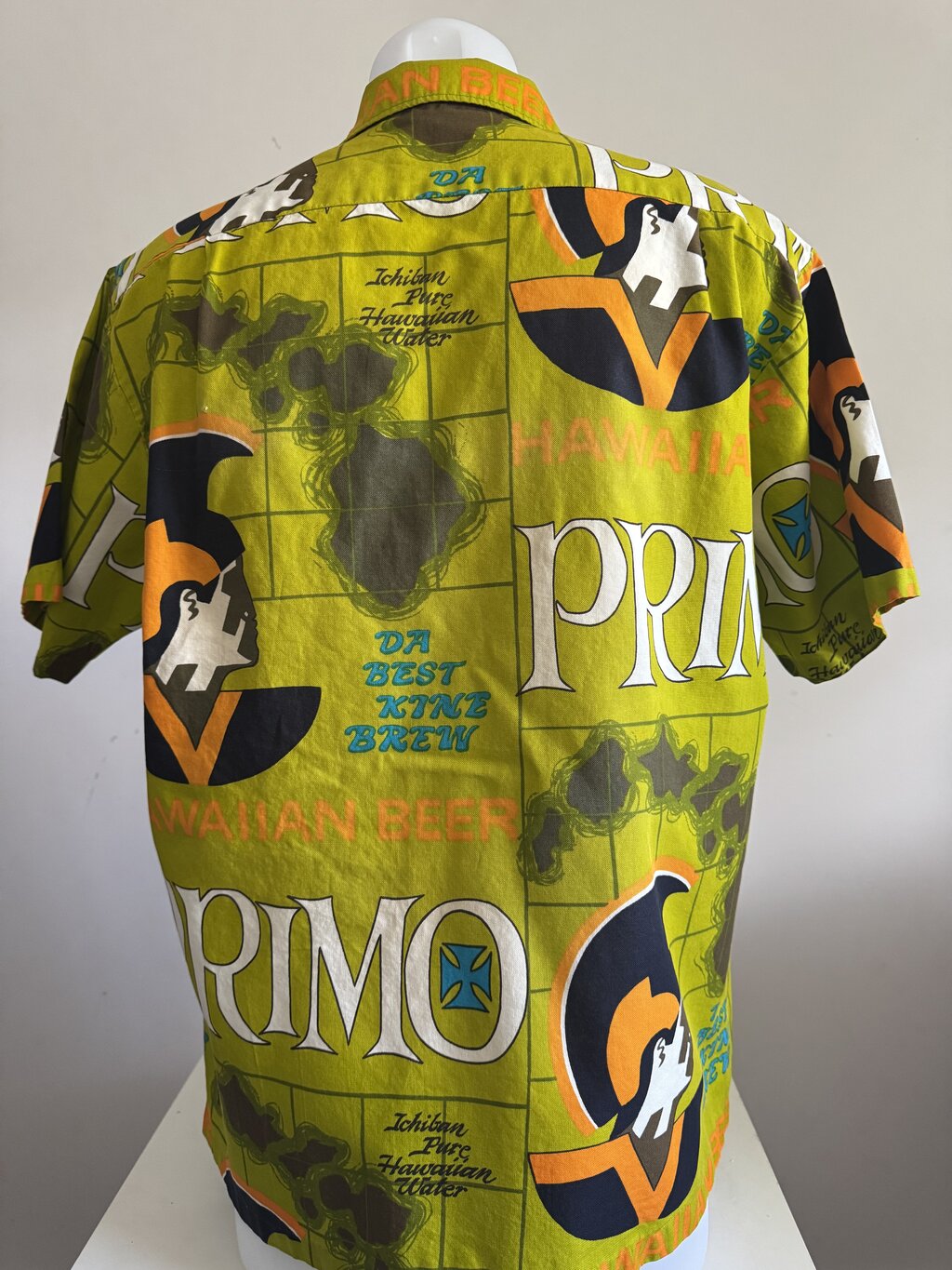 Vintage 1970s Hawaiian Holiday “PRIMO Beer” Barkcloth Shirt – Rare Tiki Bar Collectible