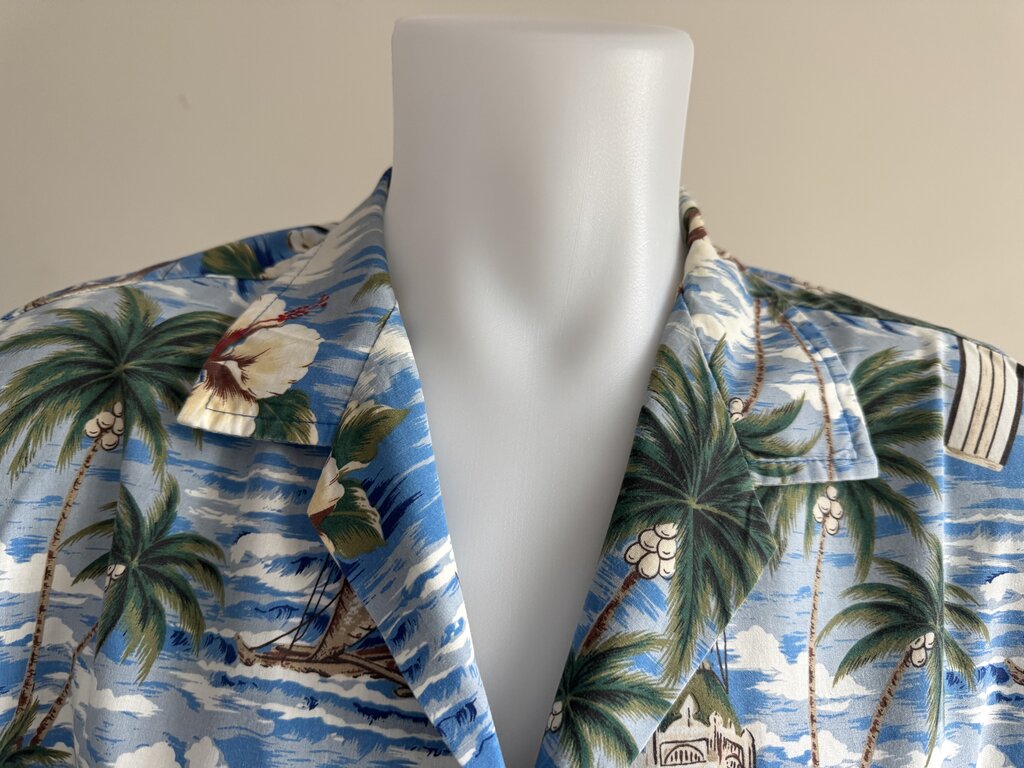 Late 70s Royal Creations Scenic Shirt – Navy Cotton Blend with Canoes & Palm Trees (L)