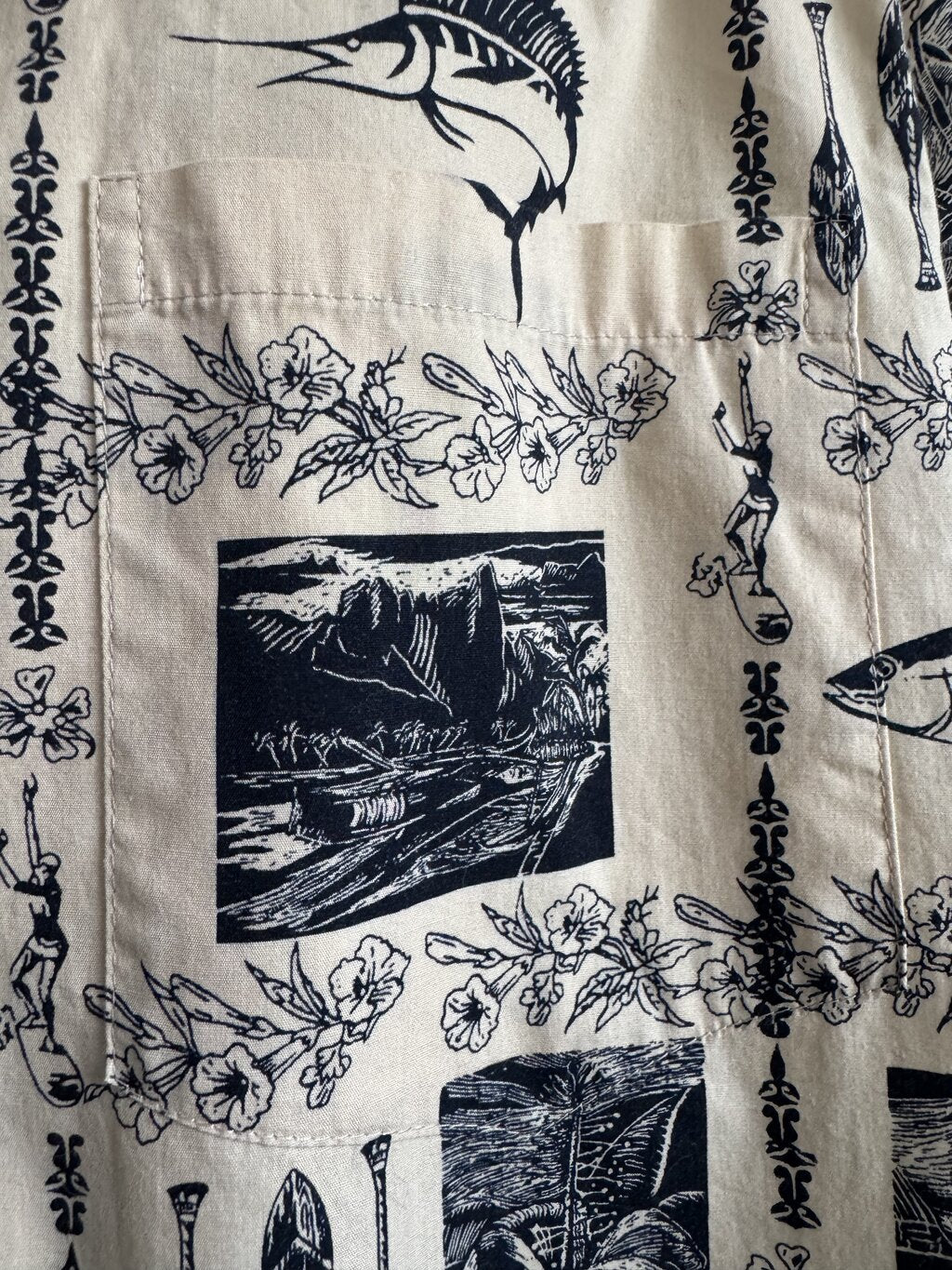 90s Island Aloha Wear Scenic Jungle Shirt – Lush Green with Palm Trees & Huts (L)