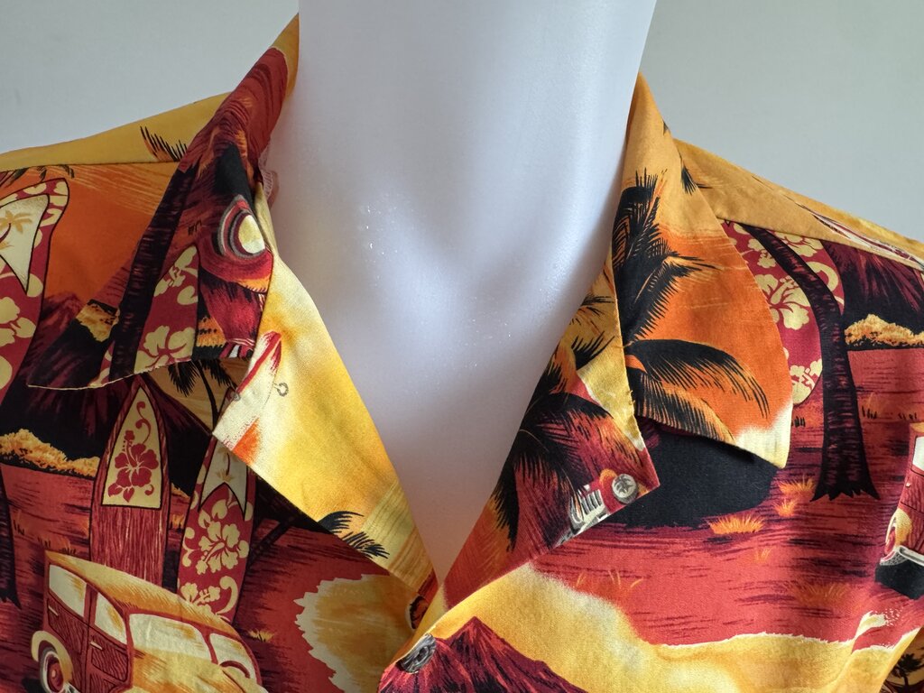 70s Royal Creations Surf & Sunset Shirt – Golden Palm Carscape (M)