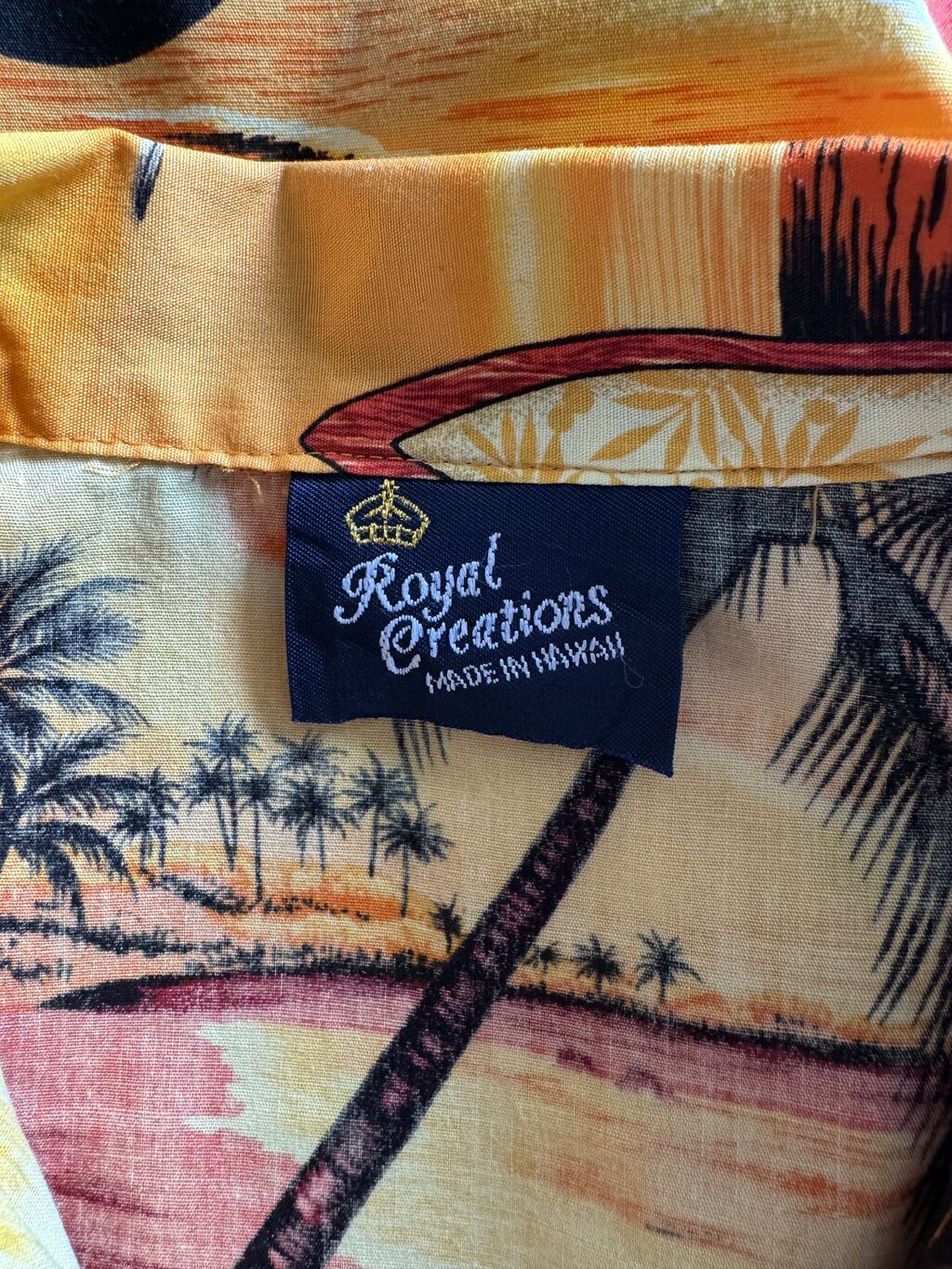 70s Royal Creations Surf & Sunset Shirt – Golden Palm Carscape (M)