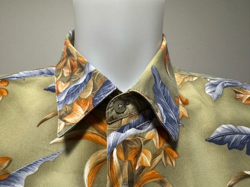 1990s Pierre Cardin Tropical Floral Shirt – Green/Tan/Blue (XL)