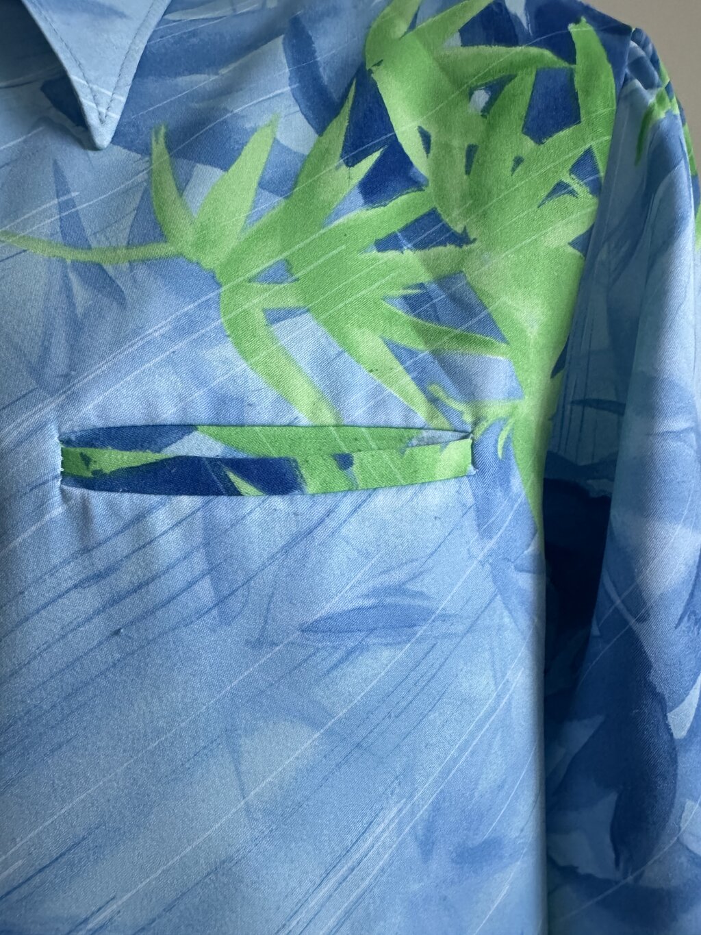 1970s Penny’s Hawaiian Long Sleeve Shirt – Ice Blue Bamboo Waves