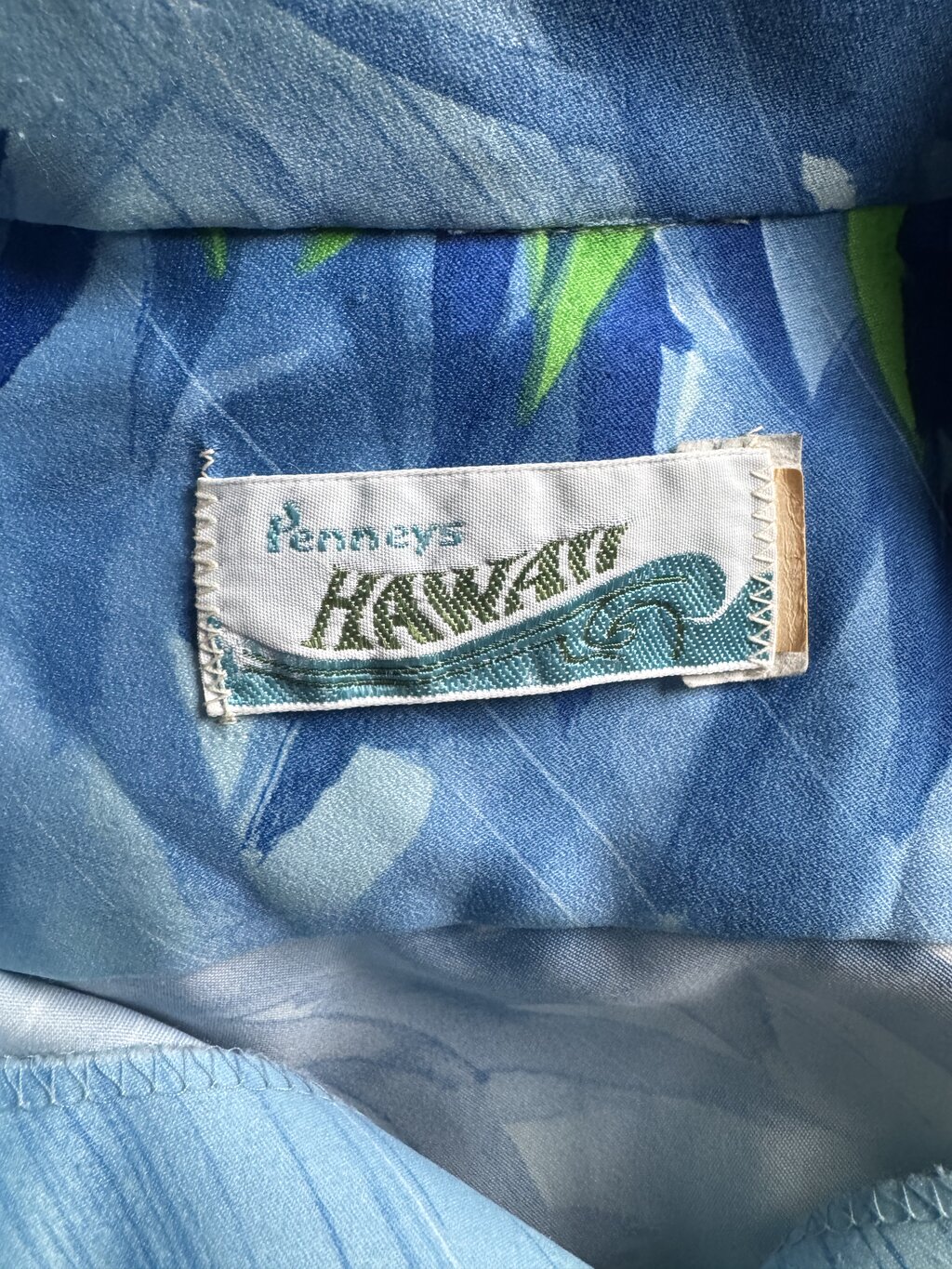 1970s Penny’s Hawaiian Long Sleeve Shirt – Ice Blue Bamboo Waves