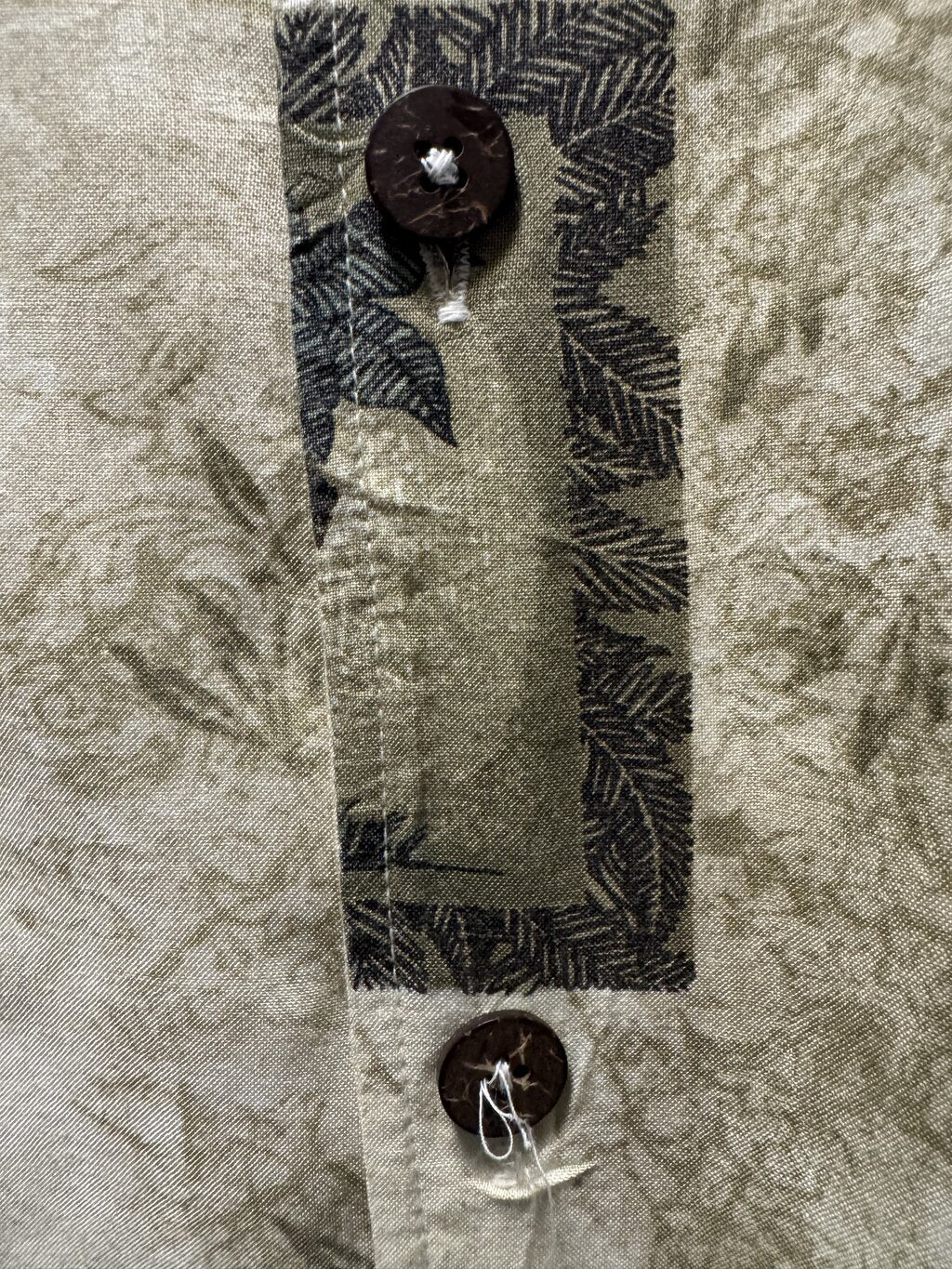 1990s Montego Joe Palm Tree Block Print Shirt – Beige/Olive (XL)