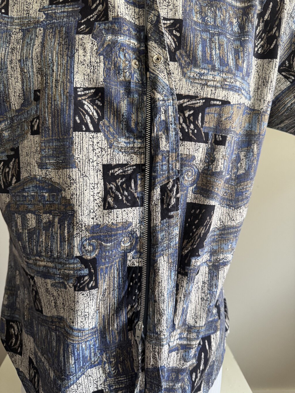 Rare 90s Puritan Sportswear Zipper Shirt – Abstract Polynesian Temple Print