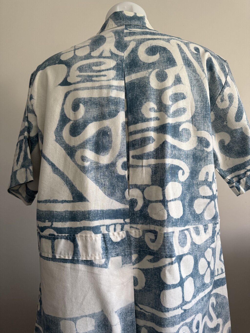 1960s Surf Line Liberty House Aloha Shirt – Tapa-Inspired Indigo Print w/ 4 Pockets (XL)