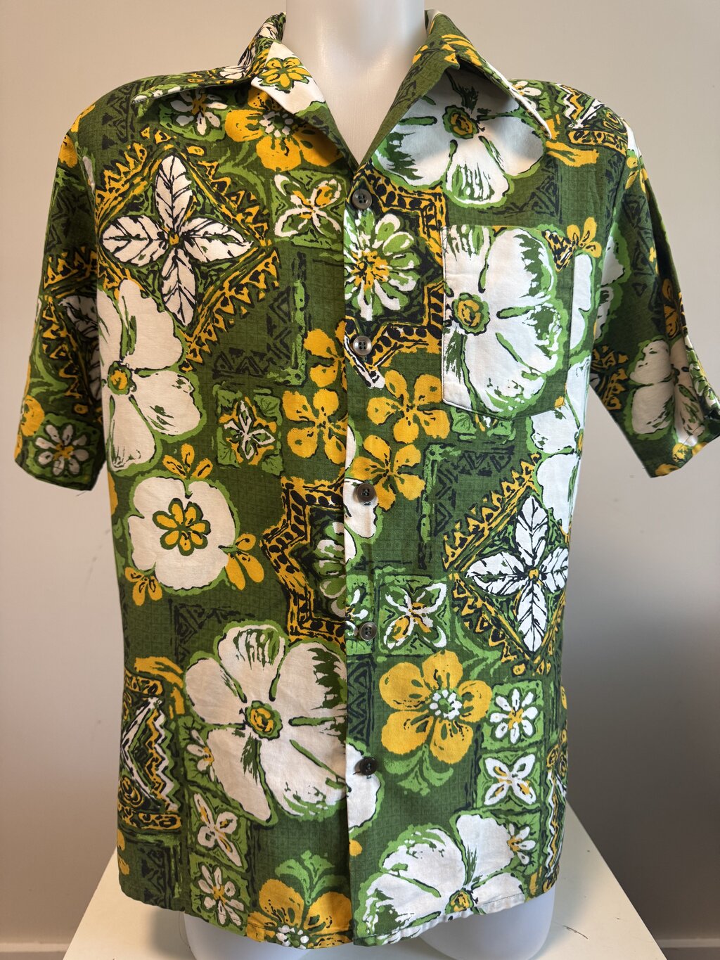1960s Kona Kai Floral Geometric Shirt – Green, Yellow & White Cotton (M)