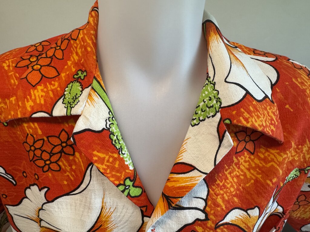 1960s Pomare Tahiti Hibiscus Shirt – Red & White Barkcloth Cotton (L)