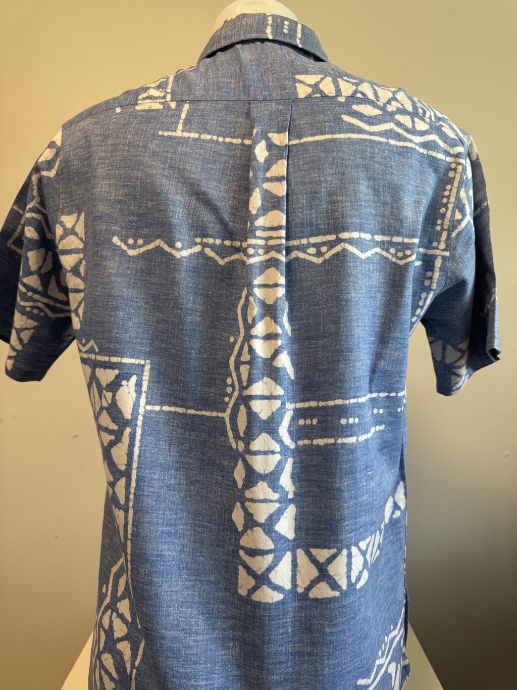 1960s Chapman’s Chambray Tapa Shirt – Blue & White Cotton Pullover (M)