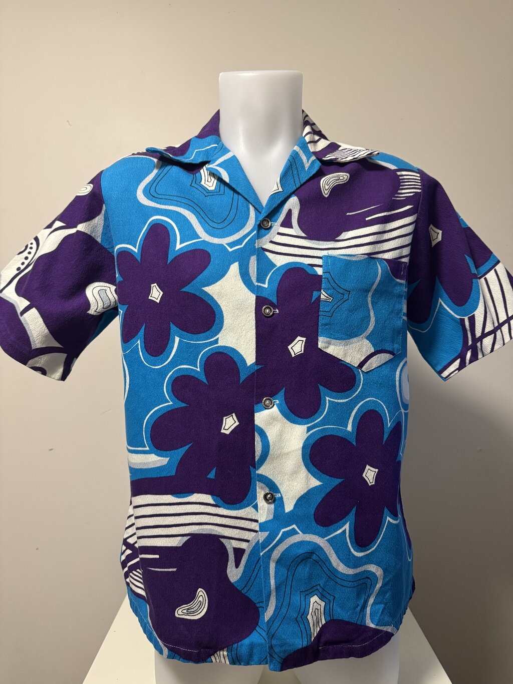 Sears Hawaii 70s Barkcloth Shirt – Electric Floral in Purple & Sky Blue