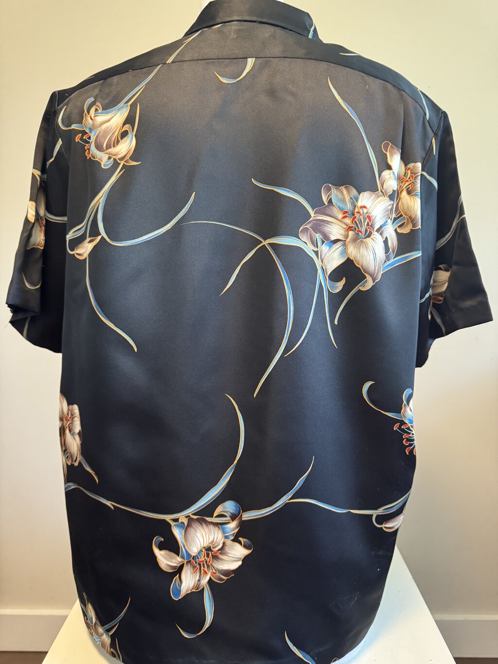 1980s Pacifica Lily Print Shirt – Black Silky Polyester with Muted Blue & Beige (XL)