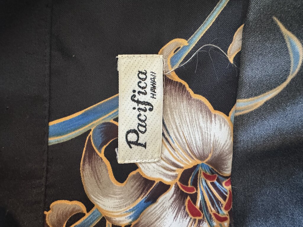 1980s Pacifica Lily Print Shirt – Black Silky Polyester with Muted Blue & Beige (XL)