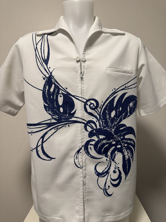 1970s Iolani Abstract Monstera Shirt – White Textured Poly with Navy Brushstroke Print (M)