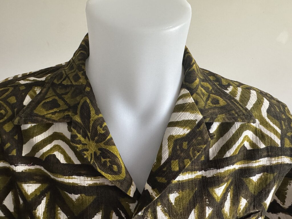 1960s Iolani Tribal Tapa Barkcloth Shirt – Olive & Black Geometric (M)
