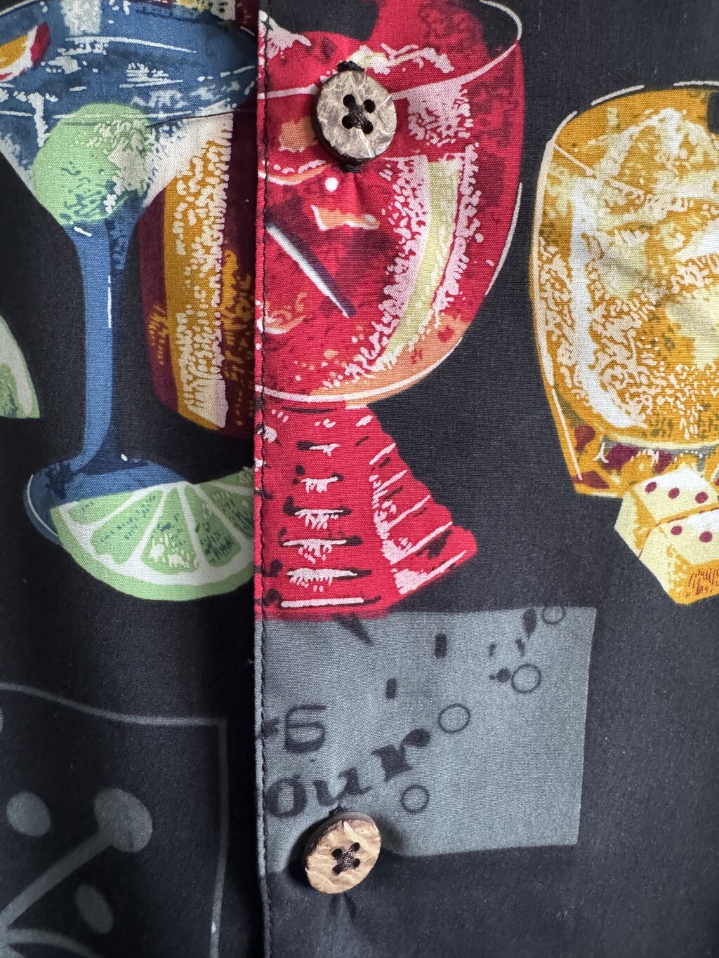 1990s Bill Blass Happy Hour Shirt – Graphic Cocktails & Retro Dice on Black (XL)