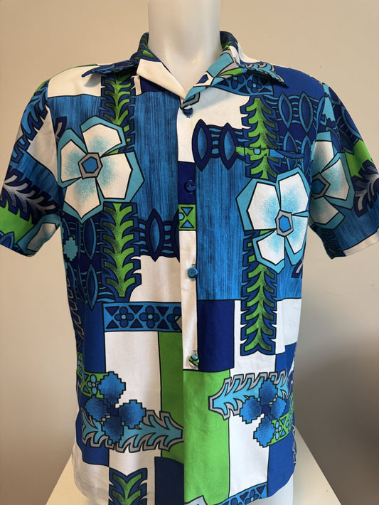 1970s Malihini Hawaii Geometric Tapa Shirt – Blue & Green Polyester Knit (M)