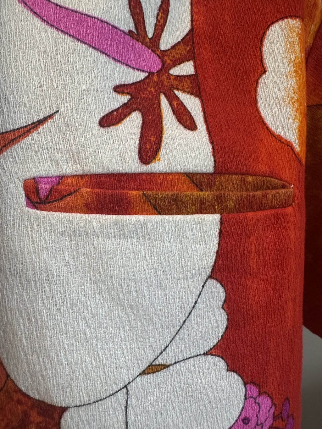 Late 60s / Early 70s Abstract Floral Shirt – Burnt Orange & Hibiscus Print (XL)