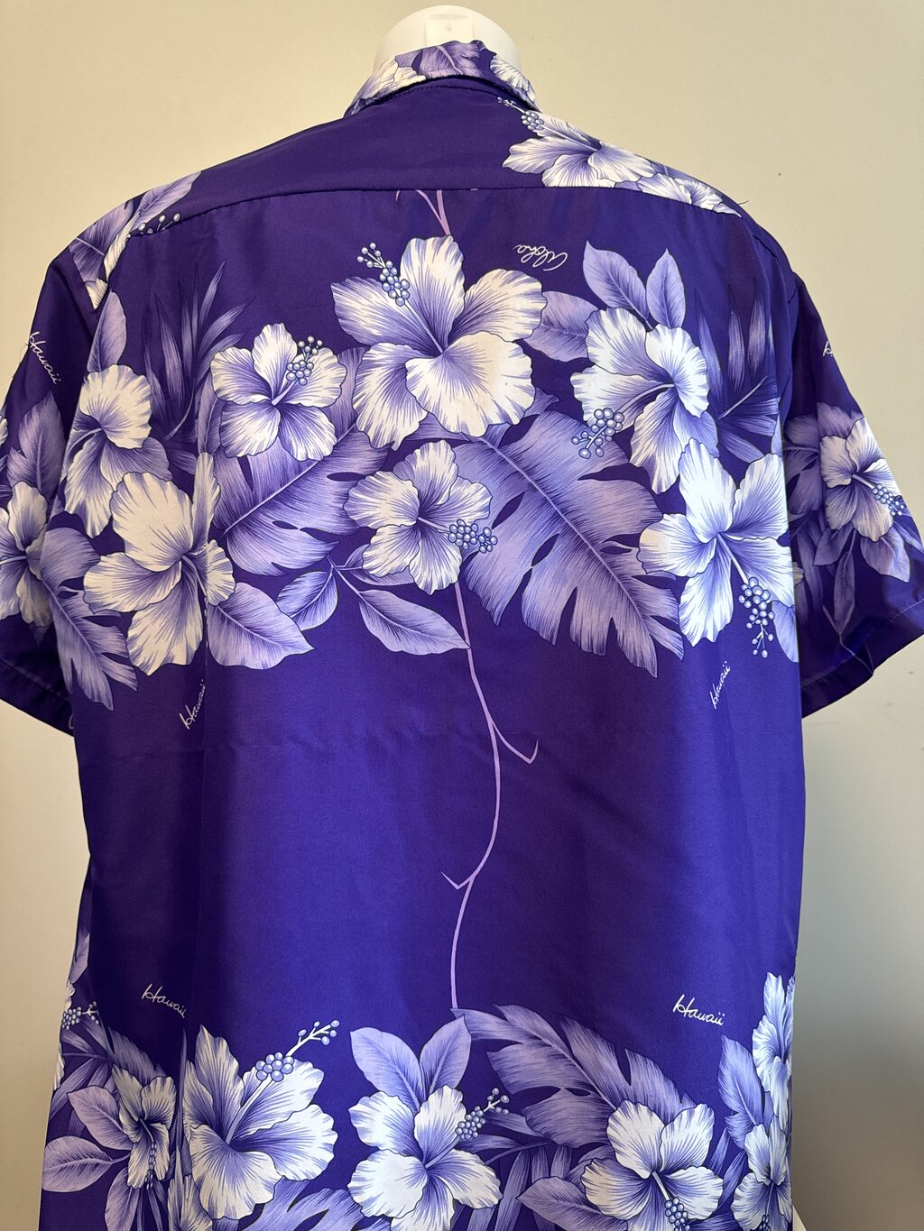1980s Jade Fashions Hibiscus & Leaf Aloha Shirt – Purple & White Floral (XXL)