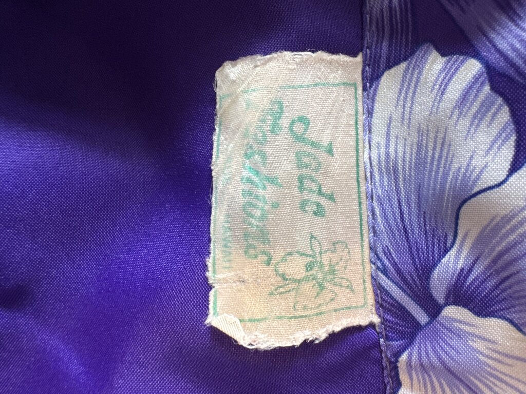 1980s Jade Fashions Hibiscus & Leaf Aloha Shirt – Purple & White Floral (XXL)