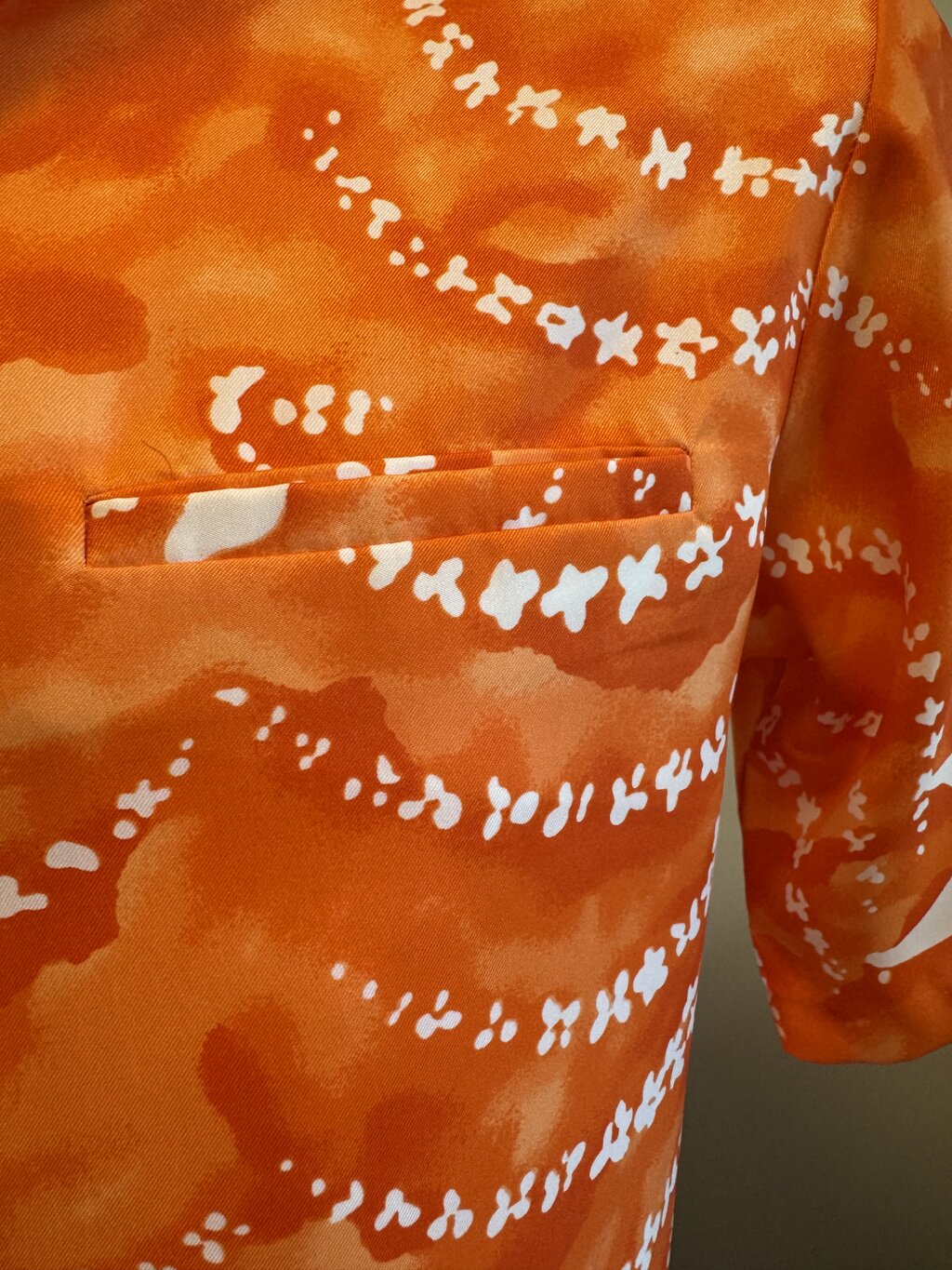 1980s Andrade Hawaiian Shirt – Burnt Orange Floral Vines in Silky Polyester (S)
