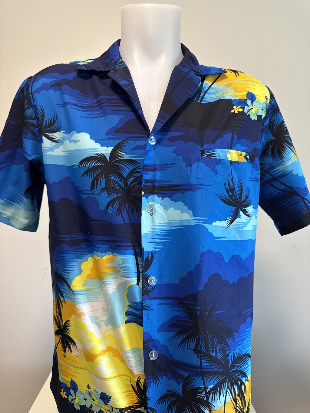 80s Helena’s Hawaiian Sunset Shirt – Blue & Yellow Palm Print (S)