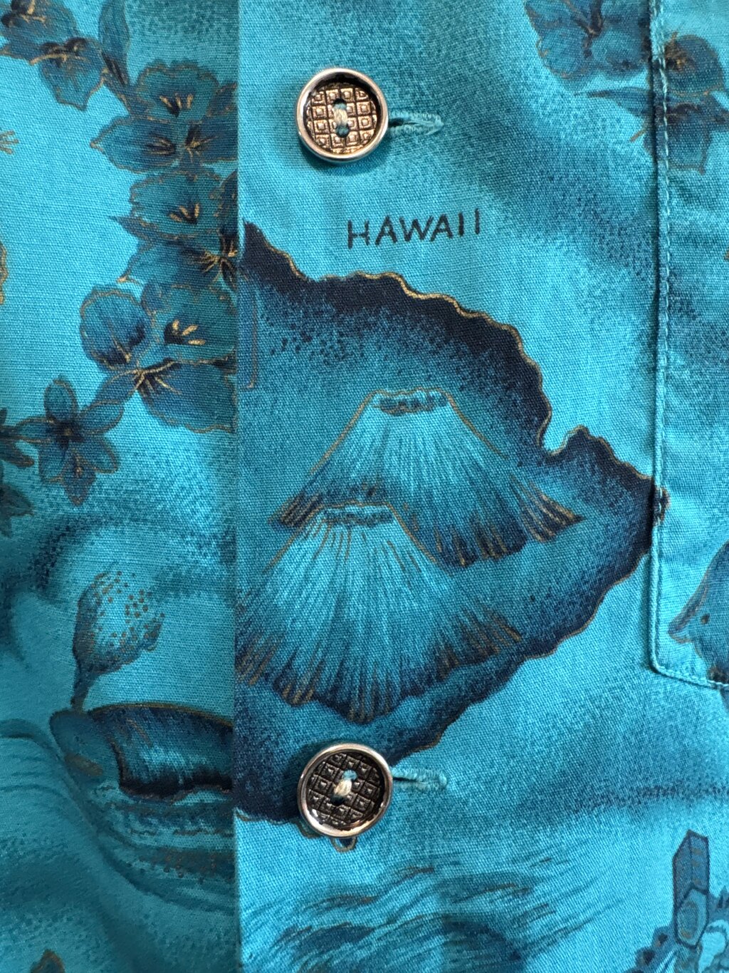 1980s Ui-Maikai Hawaiian Islands Map Shirt – Electric Blue with Marine Life & Volcanoes (L)