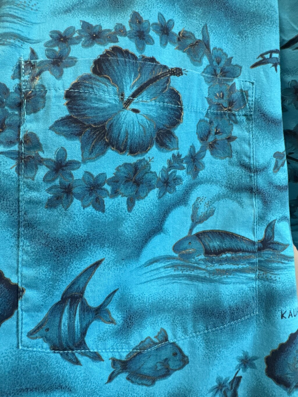 1980s Ui-Maikai Hawaiian Islands Map Shirt – Electric Blue with Marine Life & Volcanoes (L)