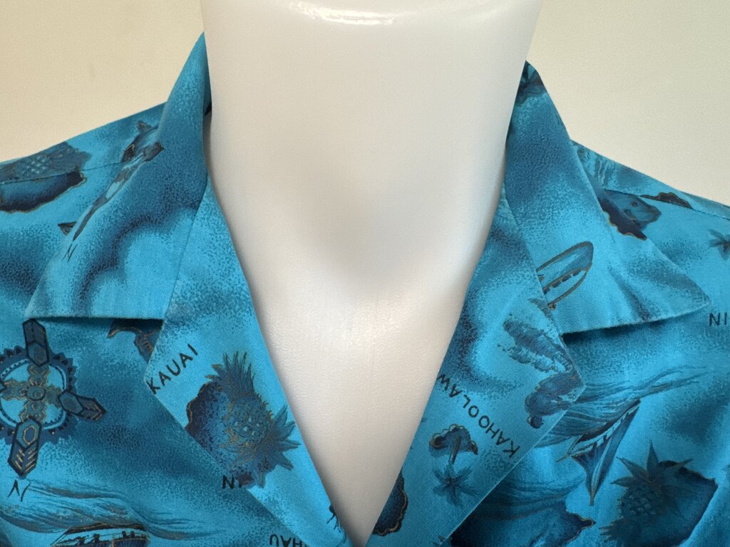 1980s Ui-Maikai Hawaiian Islands Map Shirt – Electric Blue with Marine Life & Volcanoes (L)