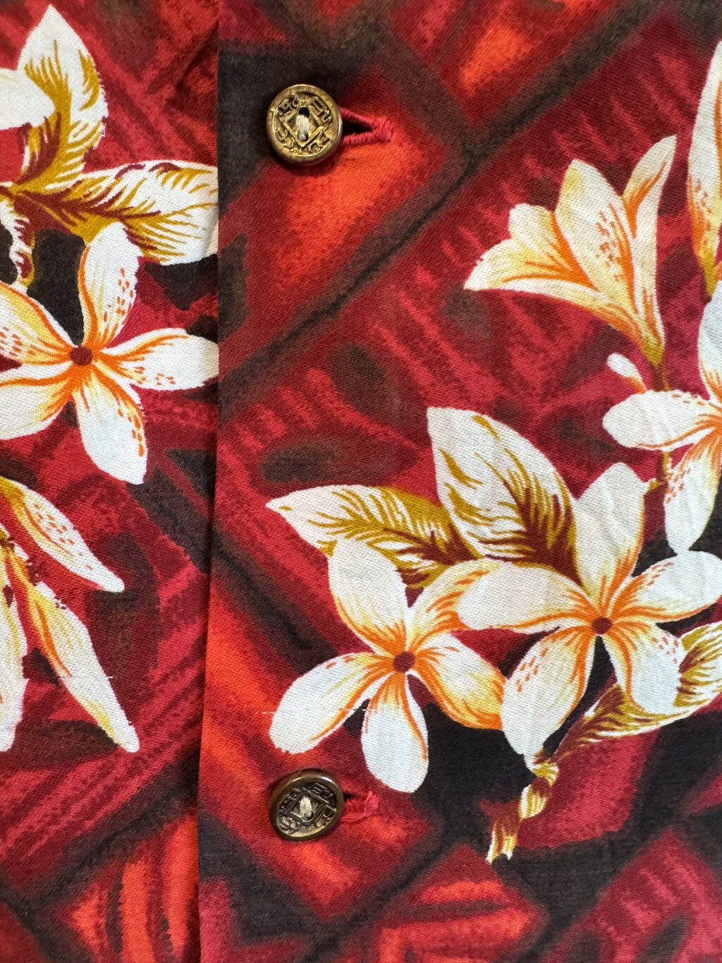 1980s Hawaiiana Tribal Plumeria Shirt – Red & Black Silky Cotton (L)