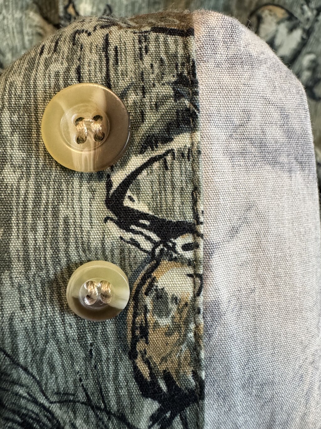 1970s Field & Stream Jungle Floral Shirt – Earth-Tone Rayon Blend (XL)