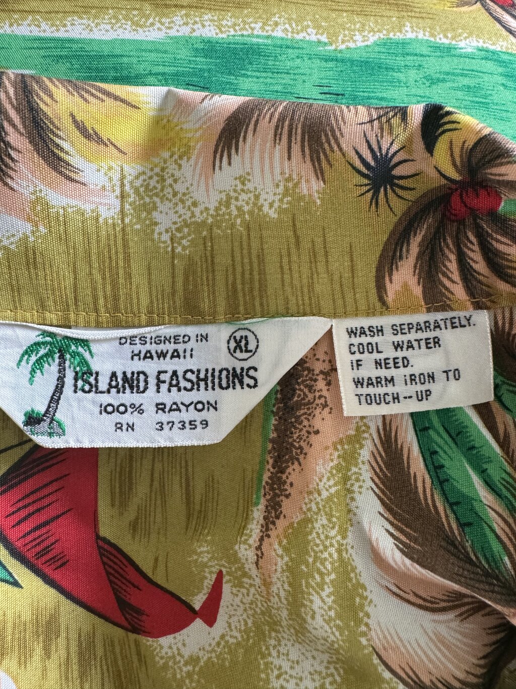 Island Fashions 70s Rayon Aloha Shirt – “Aloha Hawaii” Beach Scene in Gold & Palm Green (XL)