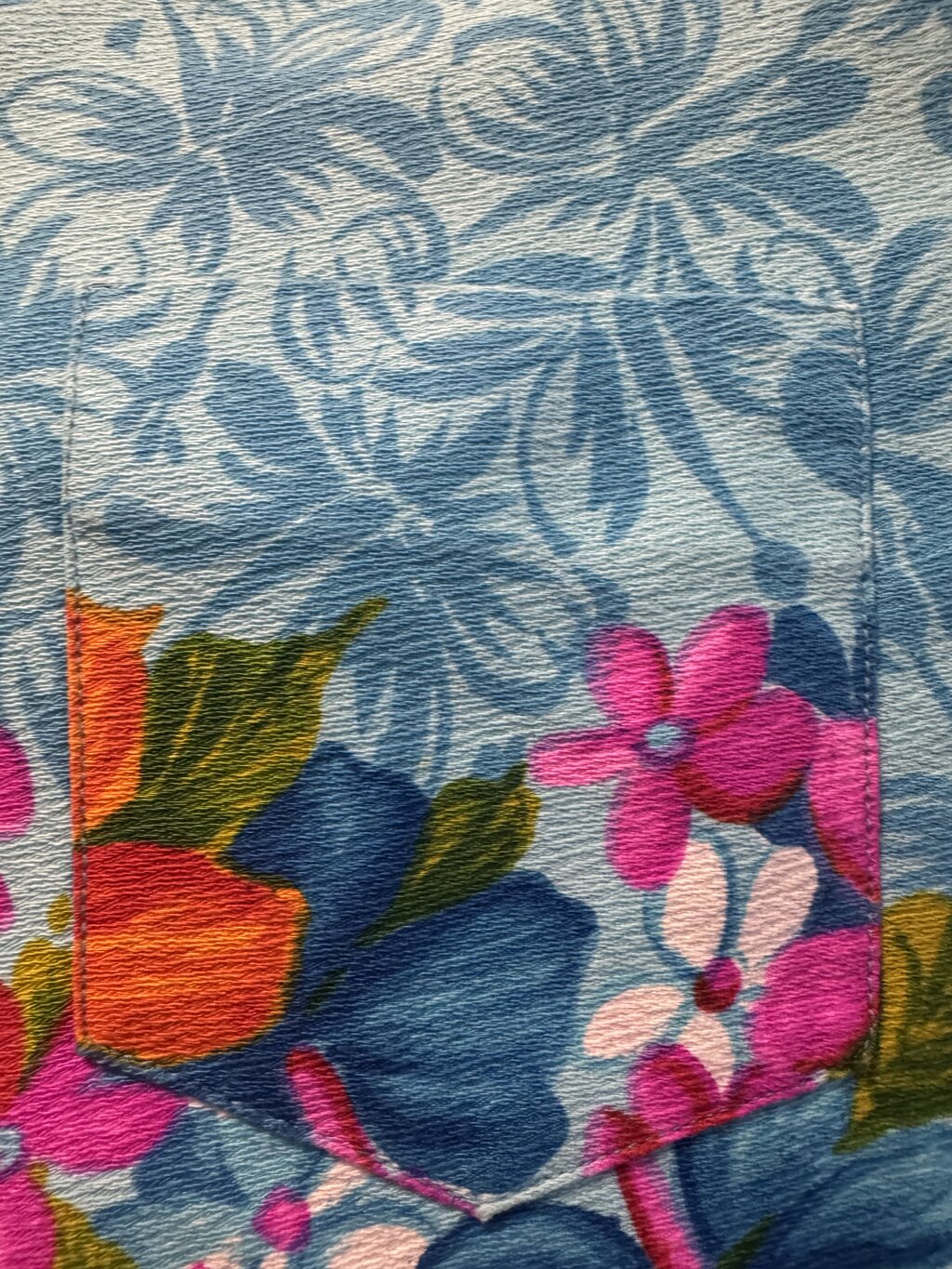 1970s Hawaiian Togs Shirt – Sky Blue Floral Explosion in Thick Cotton (L)