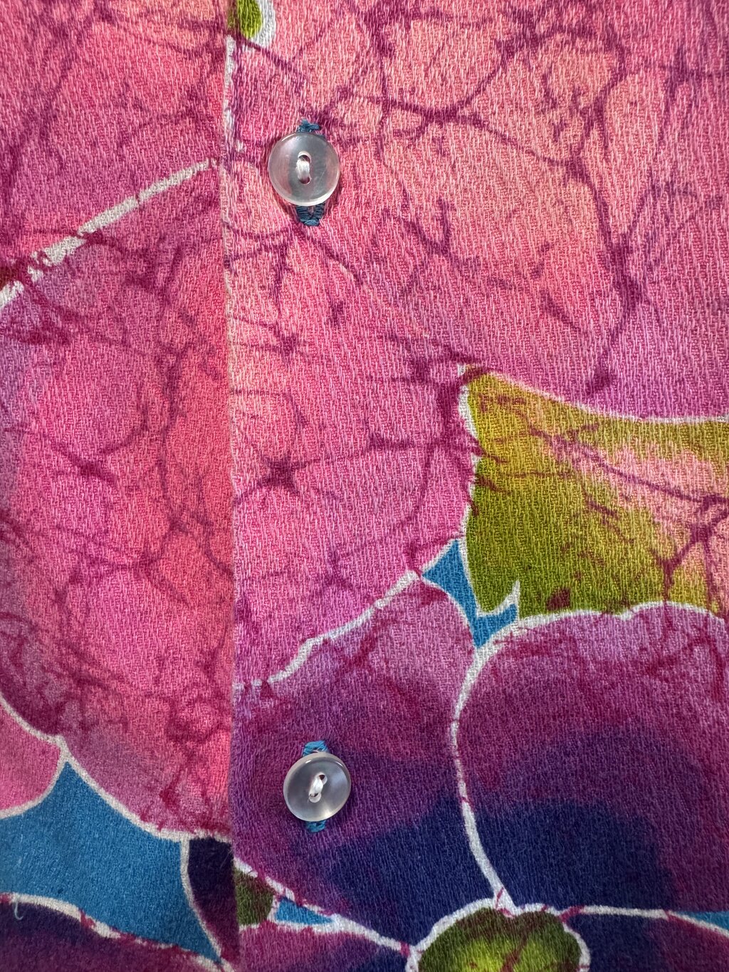 1960s Paradise Isle Batik Floral Shirt – Magenta & Chartreuse on Ocean Blue (L)