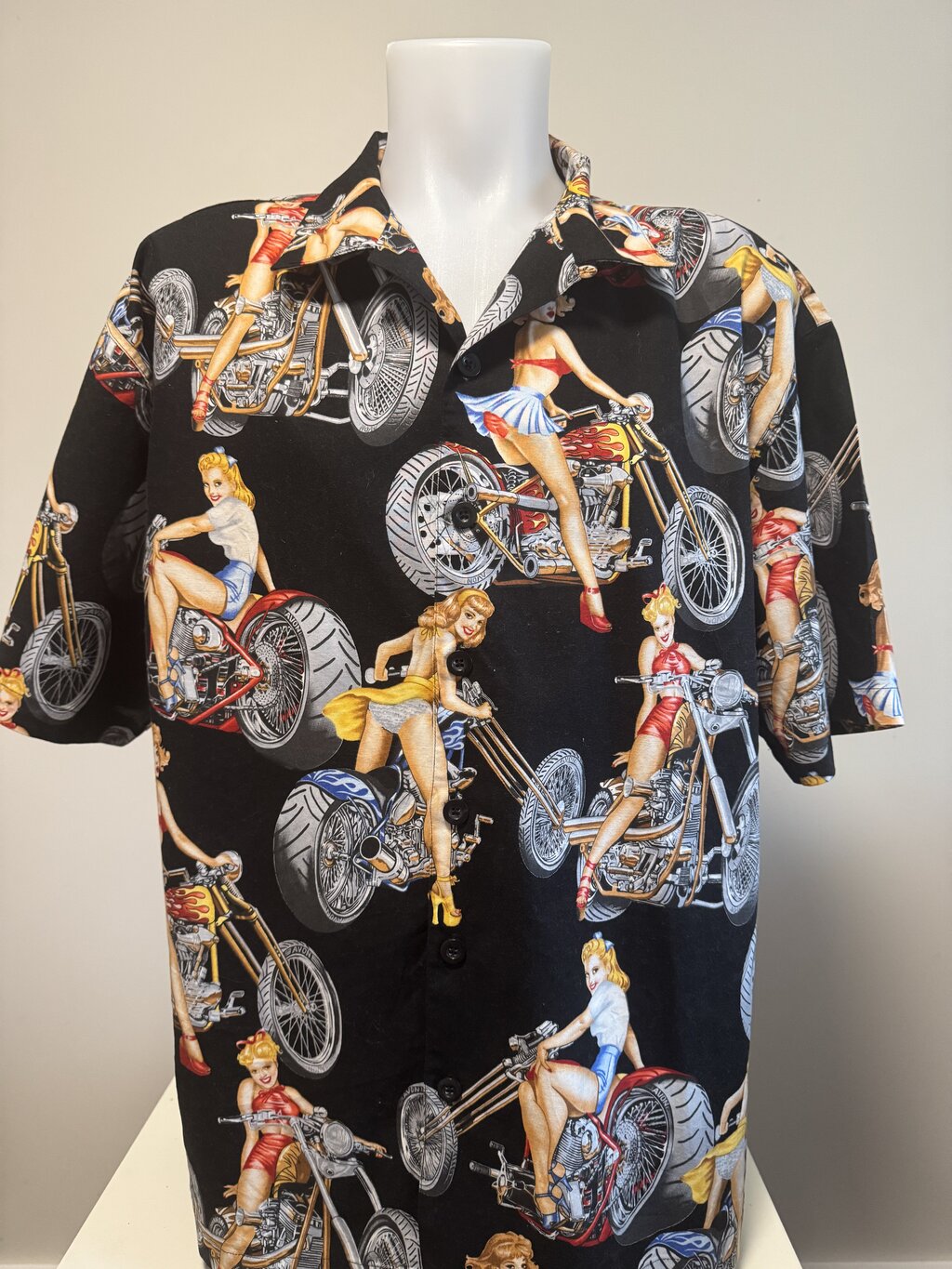1990s Avon Tyres Pin-Up Motorcycle Shirt – Black Cotton XL