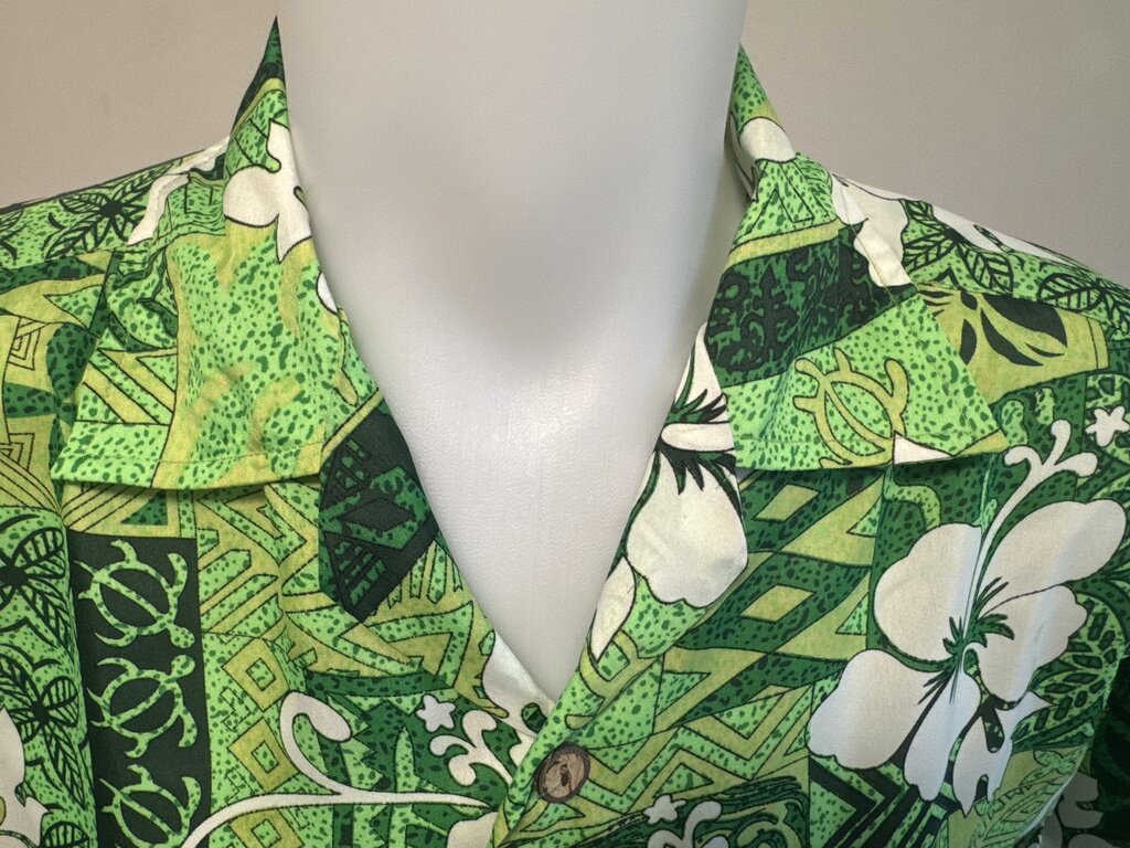 1980s Roundy Bay Hibiscus Block Print Shirt – Green & White Polyester (S)