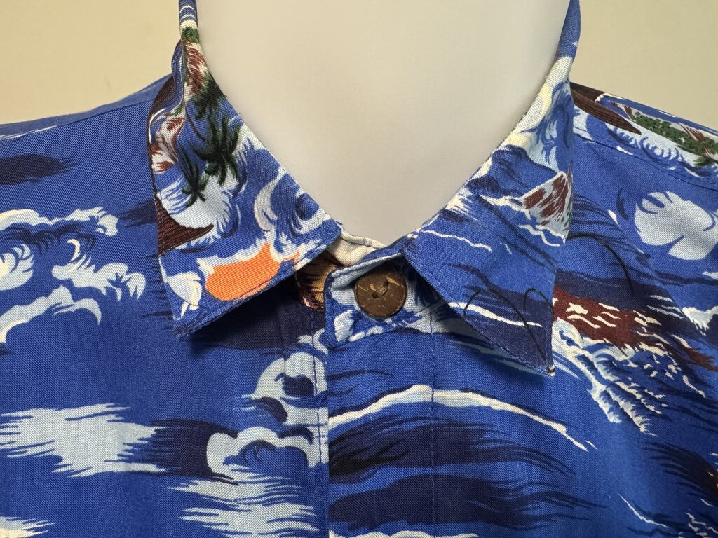 1980s Tiki Lake Scenic Shirt – Canoes, Volcanoes & Misty Blue Rayon (M)