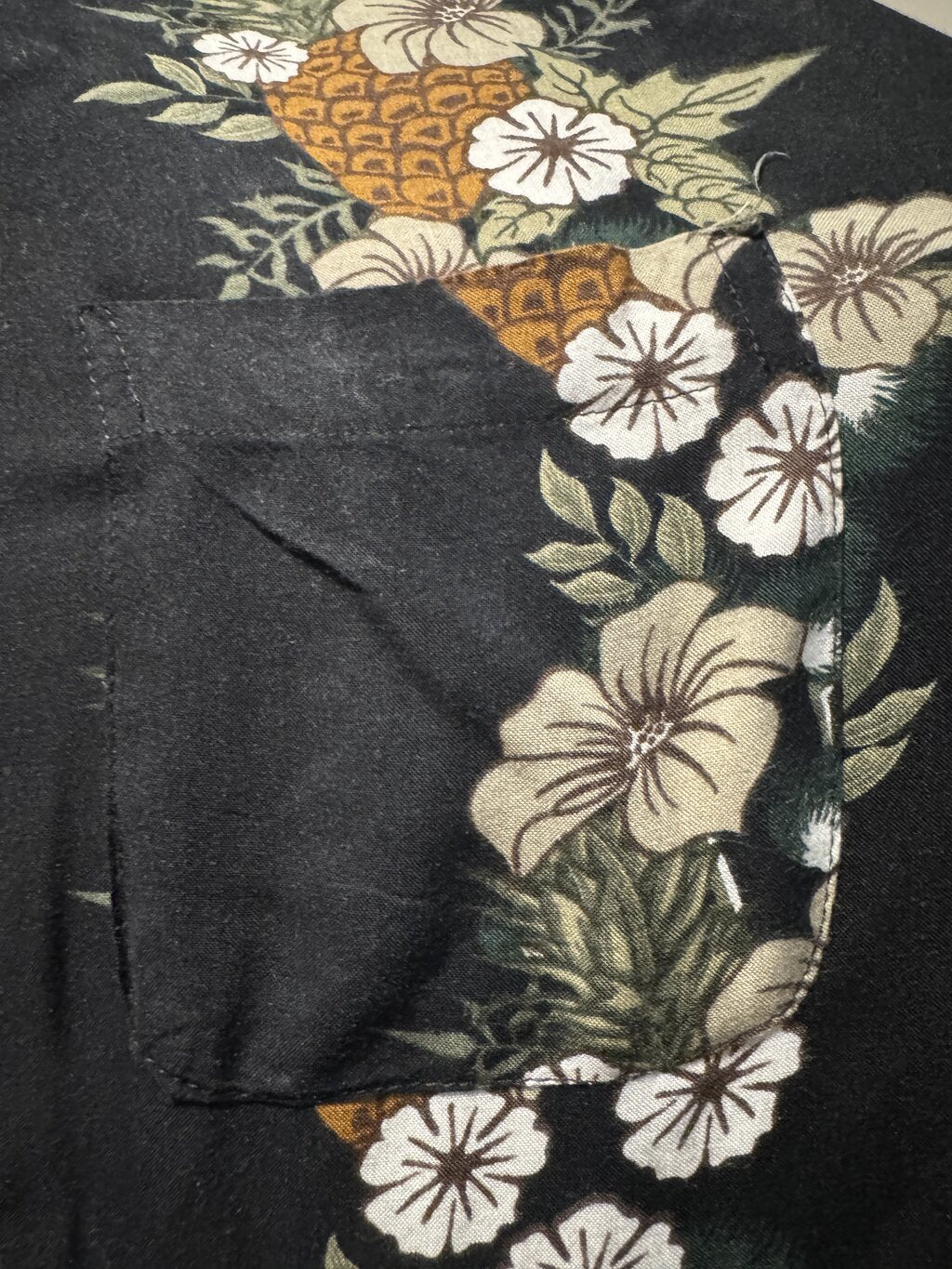 1990s Steve & Barry’s Pineapple & Floral Panel Shirt – Black & Beige (L)