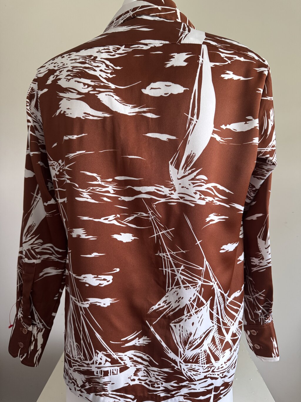 1970s Tori Richard Honolulu Long Sleeve Sailing Shirt – Silky Brown & White Nautical Classic (M)