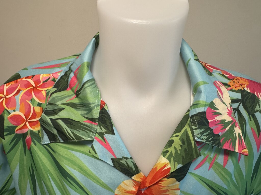 Late 90s / Early 2000s Tropical Pineapple & Hibiscus Shirt – Sky Blue Silky Polyester (L)